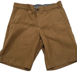 Size 30 Perry Ellis shorts with four functional pockets and belt loops, brown
